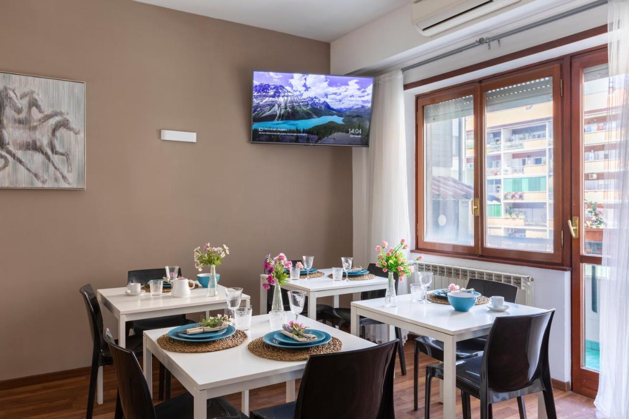 Momo Central Rome 3 Екстер'єр фото